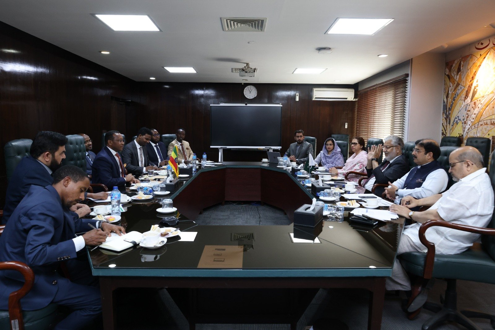 ایتھوپیا کے صحت کے شعبے سے تعلق رکھنے والے ایک وفد کا ہائر ایجوکیشن کمیشن پاکستان کا دورہ