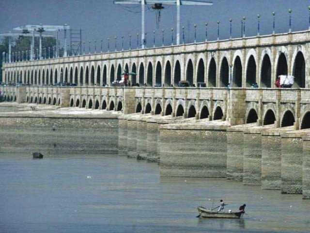 23.44 ارب روپے کا سکھر بیراج اپ گریڈیشن منصوبہ فروری 2027 میں مکمل ہوگا
