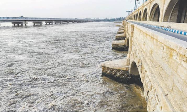سندھ کے سیلاب سے متاثرہ علاقوں میں 14 نئے پل تعمیر، 16 کی مرمت مکمل 1 سندھ کے سیلاب سے متاثرہ علاقوں میں 14 نئے پل تعمیر، 16 کی مرمت مکمل